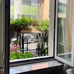 Entire Private 12 Minutes From Duomo 公寓 米兰