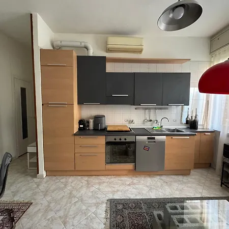 Apartment Entire Private 12 Minutes From Duomo Mailand