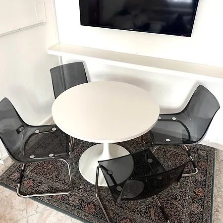 公寓 Entire Private 12 Minutes From Duomo 米兰